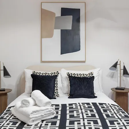 Luxurious Hideaway Retreat - La Reserve Knightsbrige London Exterior photo
