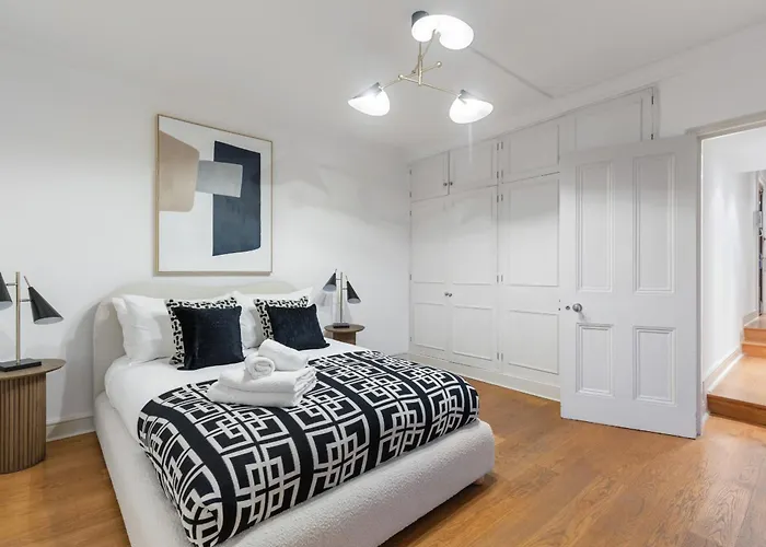 Luxurious Hideaway Retreat - La Reserve Knightsbrige